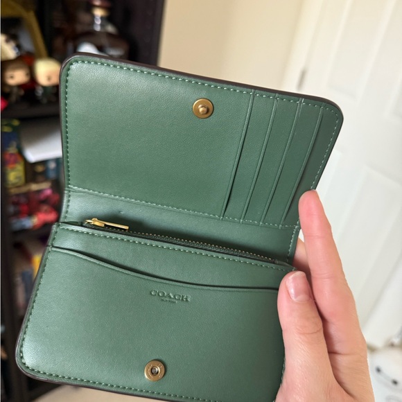 Coach Green Leather Wallet - Picture 3 of 3